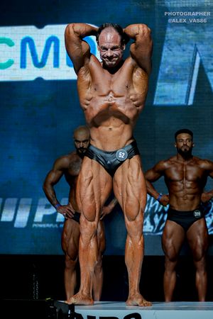 CLASSIC PHYSIQUE +178